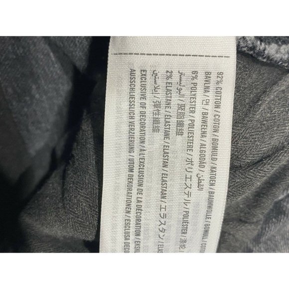 NWT HOLLISTER Ultra High Rise Mom Jeans Sz 15/32 Faded Black Stretch #84667 - Picture 6 of 6